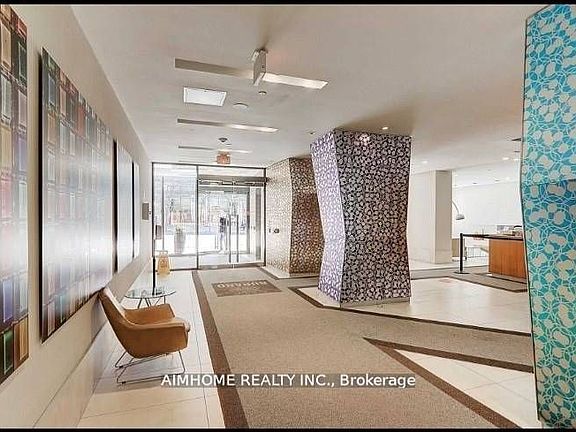 5th image of 832 Bay St #2007