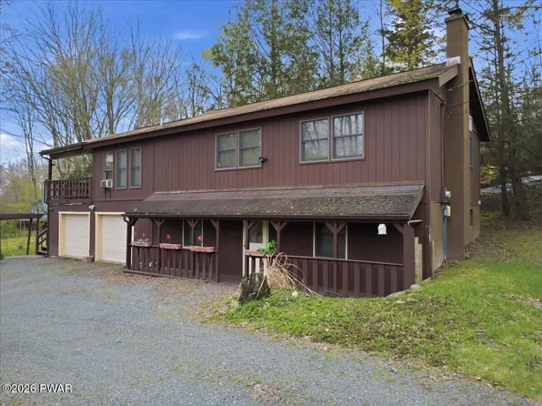 2374 Crest View Rd, Lake Ariel, PA 18436