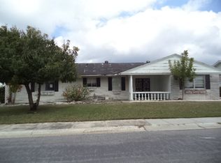 803 Rickenbacker Dr, Sun City Center, FL 33573