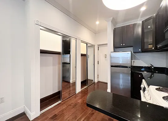 Rented by Kahen Properties | media 21