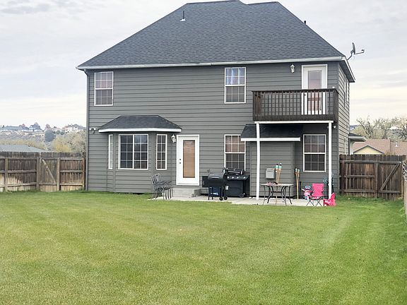 2nd image of 5038 Crystal Springs Pl NE