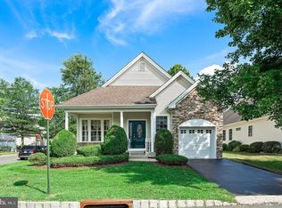 1 Wren Ln, Hamilton, NJ 08690