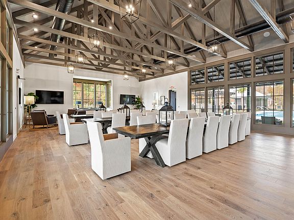 2nd image of 2104 Butler St