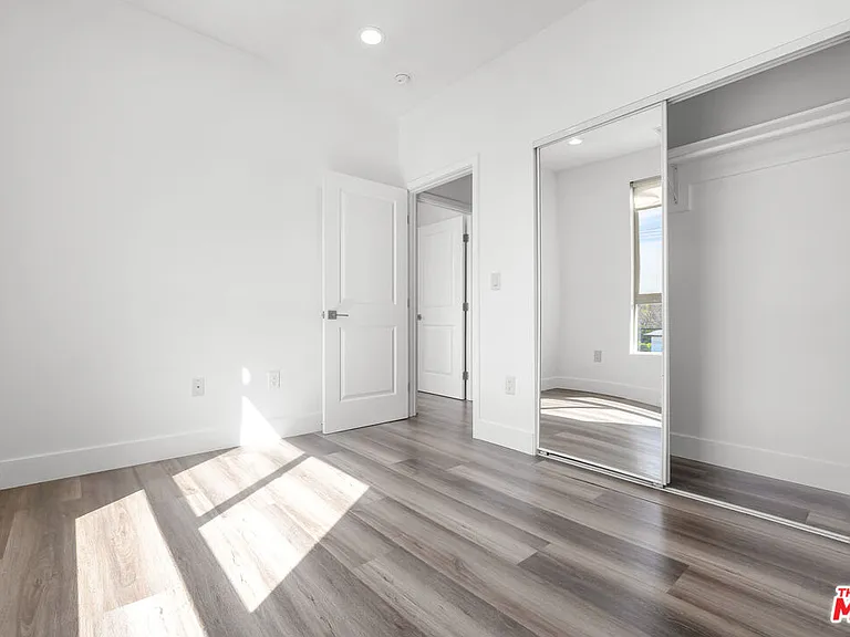 6006 N Klump Ave #1 — Photo 24