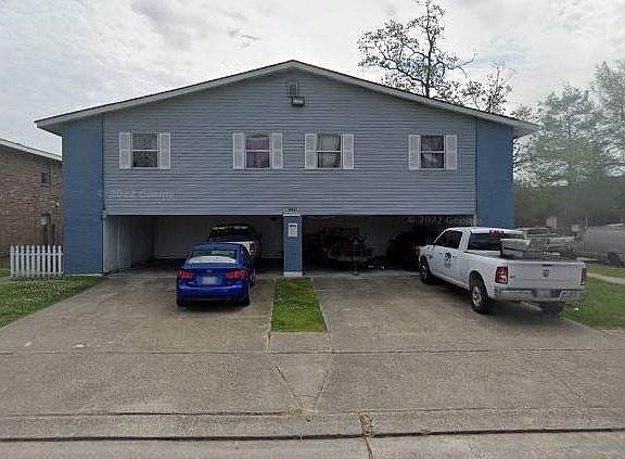 2nd image of 945 W Monterey Ct