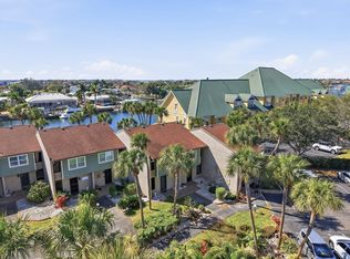 1028 Apollo Beach Blvd APT 17, Apollo Beach, FL 33572