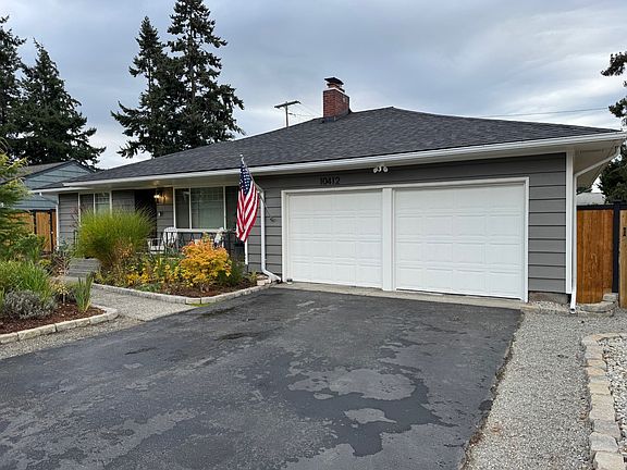 2nd image of 10412 Rainier Ave SW