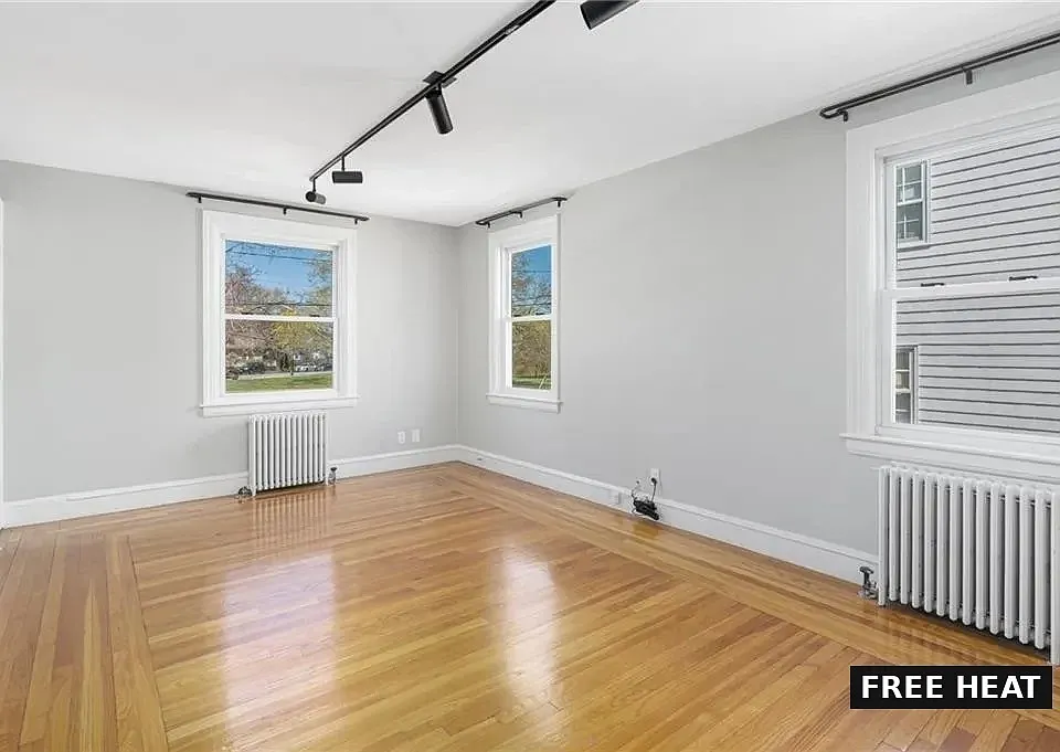 11 North Ave #1