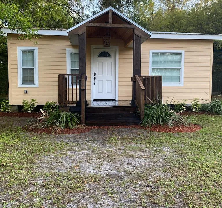 12803 Buggville Ln