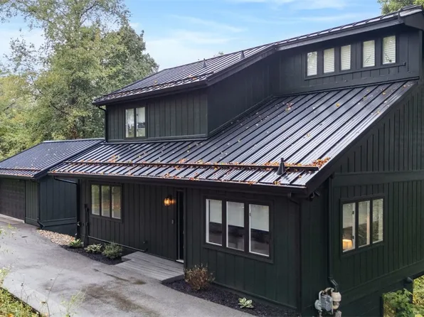 360 Hickory Grade Rd, Bridgeville, PA 15017