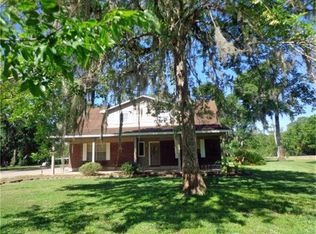 9 Pond Shore Dr, Angleton, TX 77515