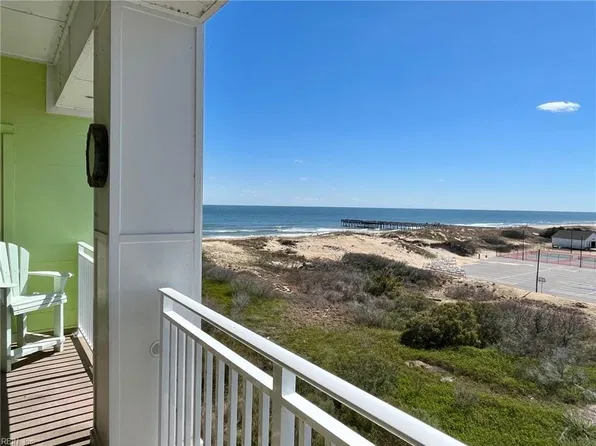 3738 Sandpiper Rd APT 427B, Virginia Beach, VA 23456