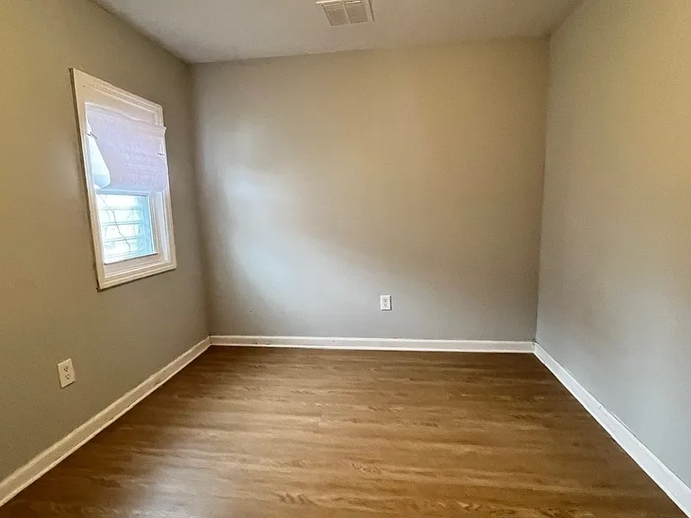 225 N Burgher Ave #1 — Photo 6