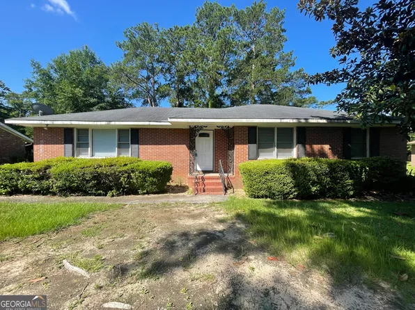 2970 Malibu Dr, Macon, GA 31211