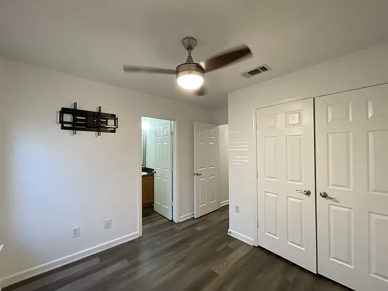 329 Stewarts Landing Cir — Photo 26