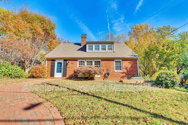 1st image of 1307 Bayliss Dr