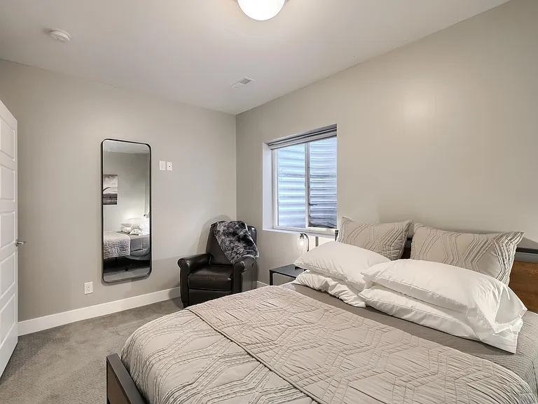 1448 S Pearl St — Photo 27