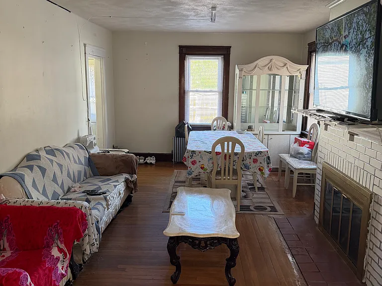 131 Gentian Ave — Photo 8