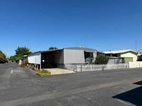 1724 Minnewawa Ave Space 225, Clovis, CA 93612
