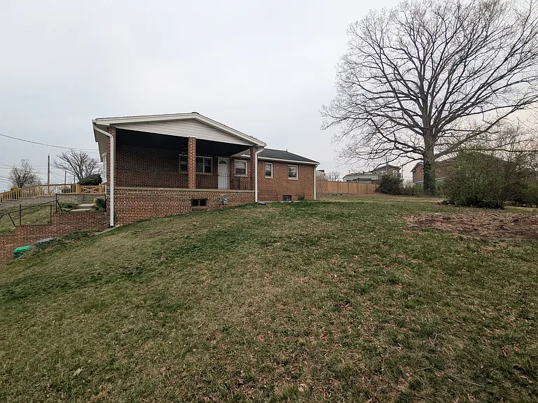 6903 Buchanan St — Photo 18