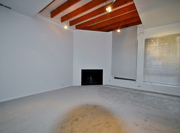 3rd image of 5400 S Hyde Park Blvd #A-15