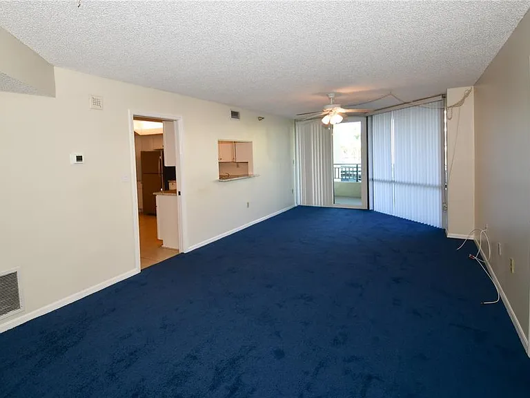 690 Island Way #208 — Photo 7