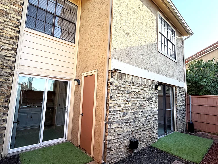 4233 Madera Rd #4 — Photo 18