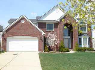 3152 Honeysuckle Dr, Ann Arbor, MI