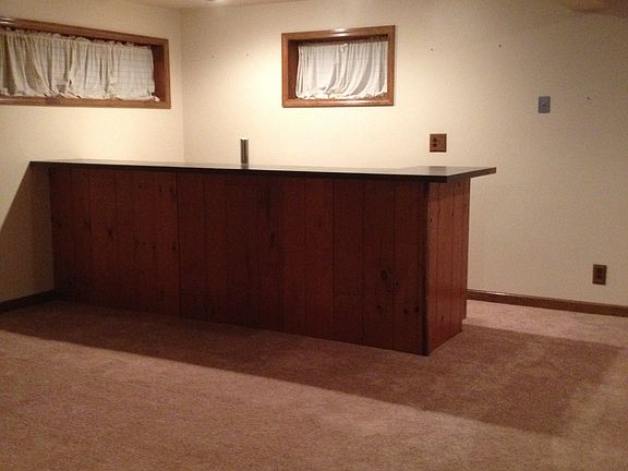 Wet Bar in Entertainment Rm