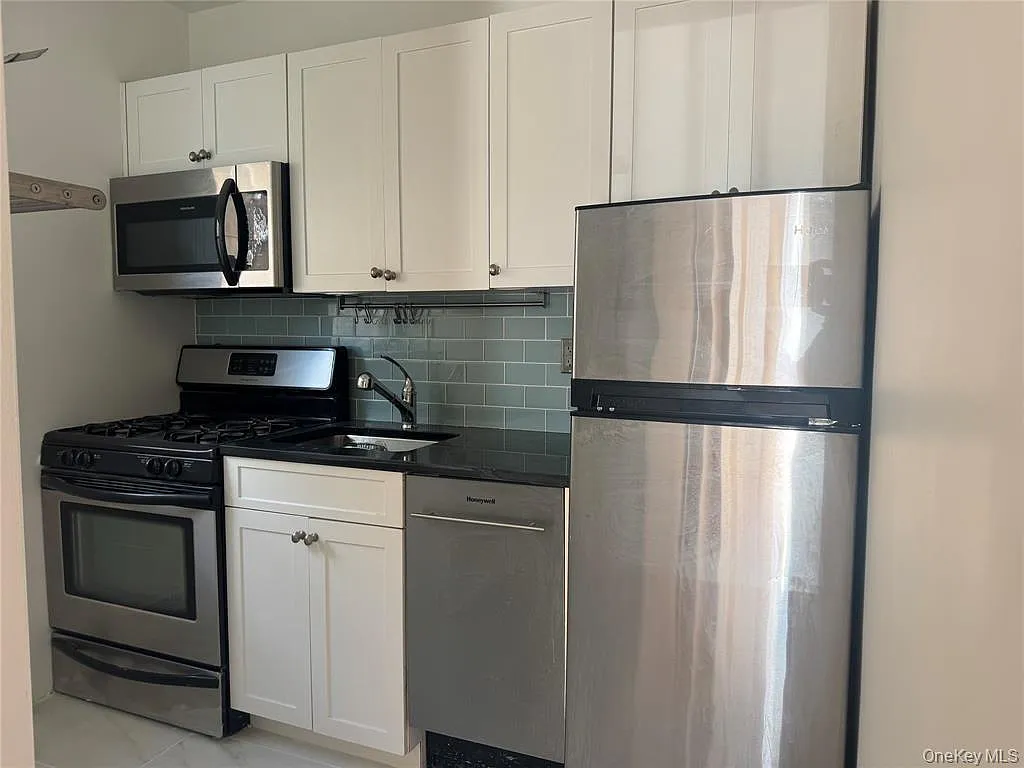 Studio, 1.0 bath, 500 sqft, $2,350 — Photo 4