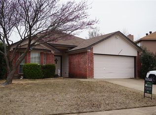 1108 Miles Ave, Burleson, TX 76028