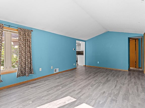3rd image of 505 1st Ave NE