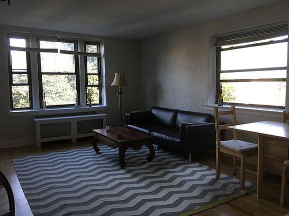 4th image of 34 Westview Ave APT 2E
