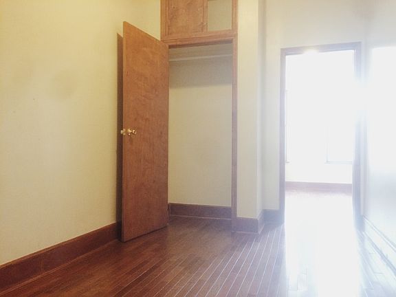 4th image of 180 Knickerbocker Ave APT 3R