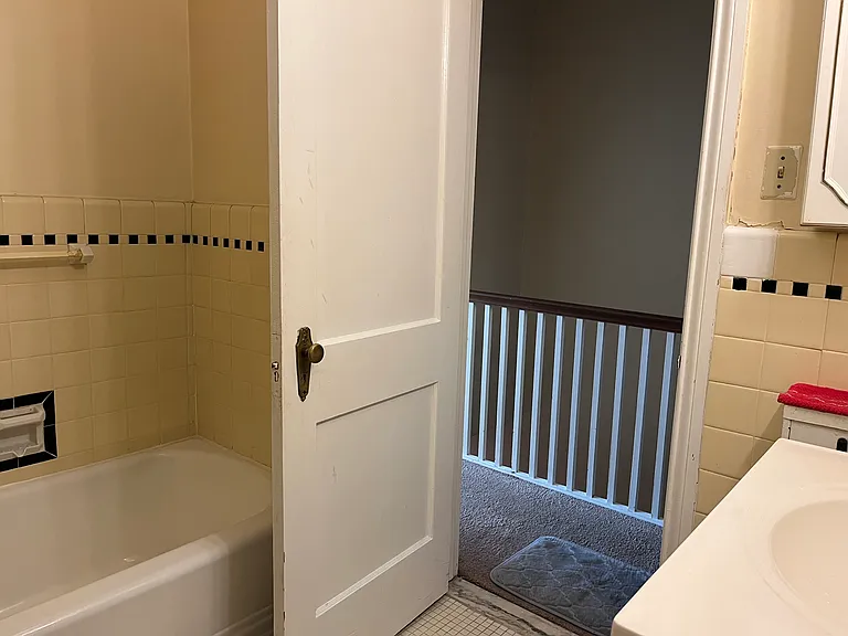 3427 Sheffield Ave #2 — Photo 9