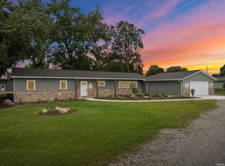 9720 Hosler Rd, Leo, IN 46765