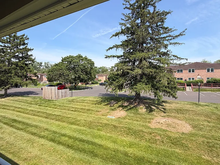 38 Kearney Dr — Photo 16
