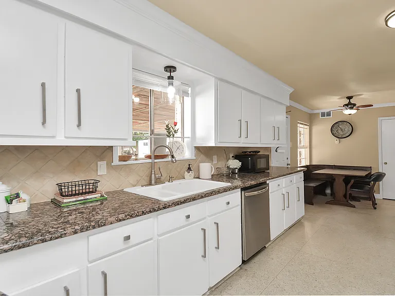 12719 Tammarack Dr — Photo 9