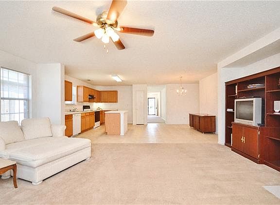 2nd image of 117 Forest Park Ln