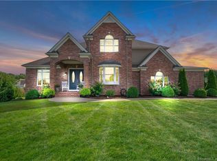 24 Lise Cir, Suffield, CT 06078