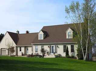 9 Wainwright Dr, Cape Elizabeth, ME 04107