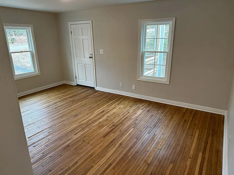 4402 20th St NE — Photo 11