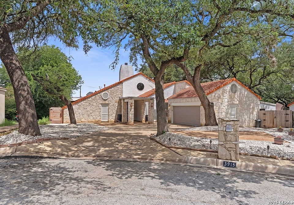 1st image of 3915 Hunters Crest St