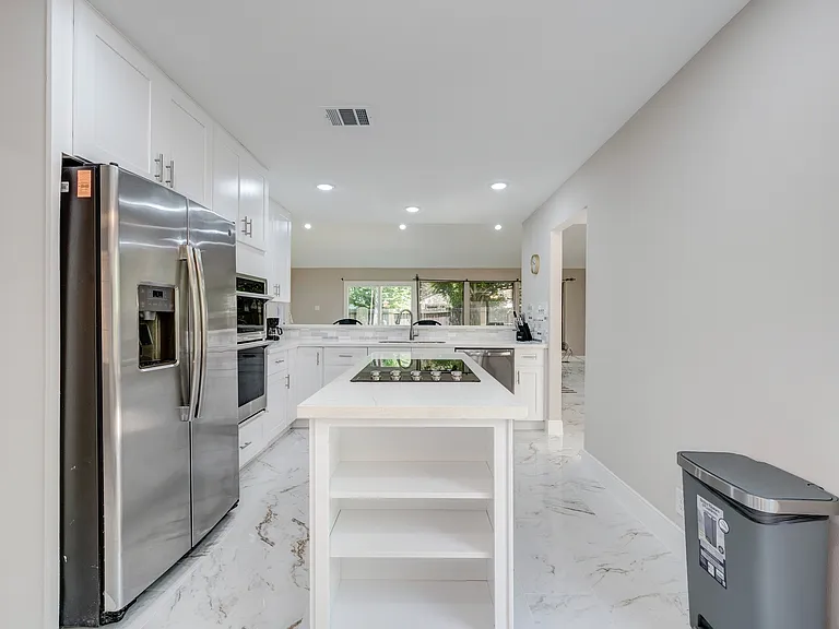 1626 S Kirkwood Rd — Photo 31