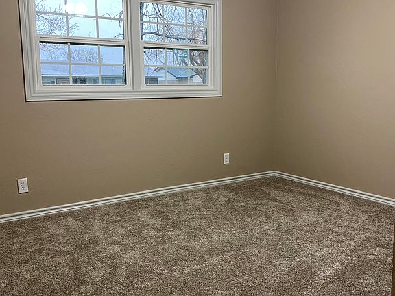 5th image of 2229 N Christy St