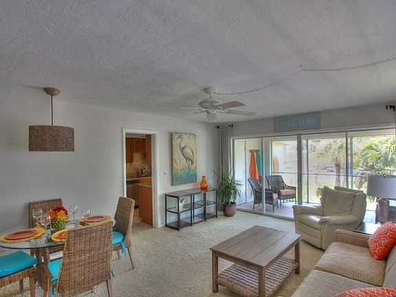 3rd image of 133 Avenida Messina APT 3