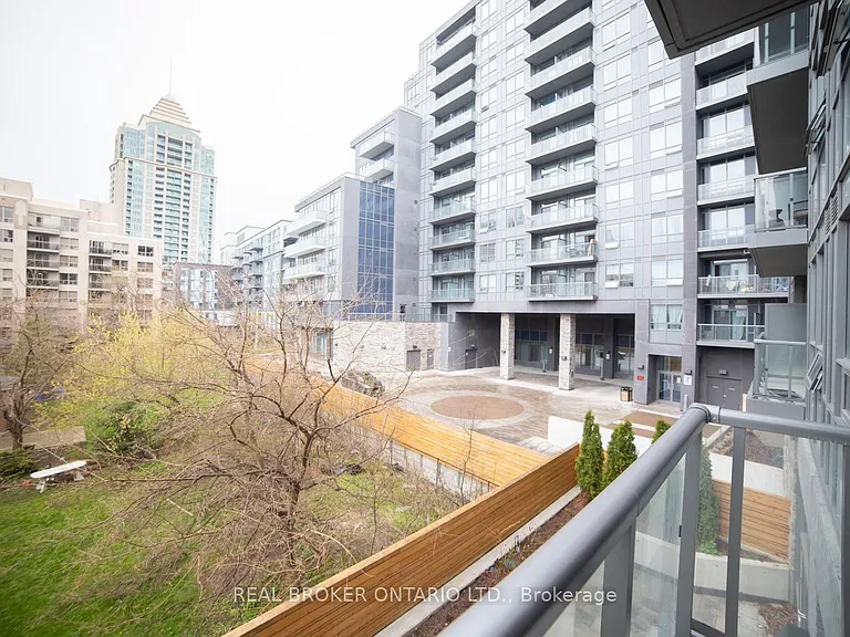 7 Kenaston Gdns #123 — Photo 18