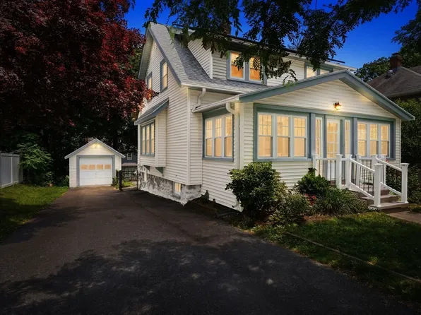 101 Bay State Rd, Worcester, MA 01606