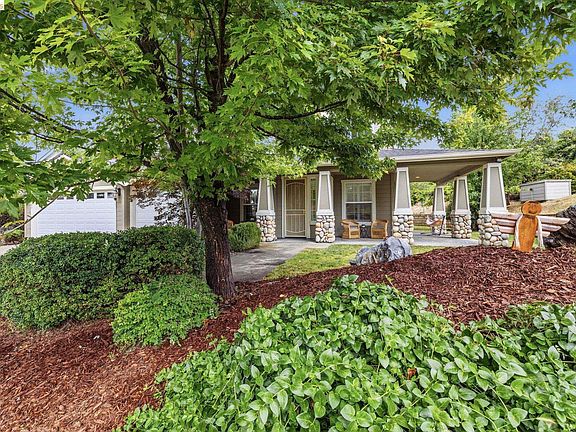 3rd image of 645 Twilight Ct