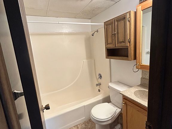2nd image of 1811 W 37th St #3